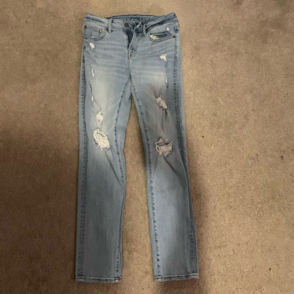 2 pack of American eagle ripped skinny jeans